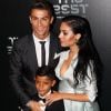 Cristiano Ronaldo está de férias na Grécia com a mulher, Georgina Rodríguez, e o filho mais velho, Cristiano Ronaldo Jr., de 7 anos