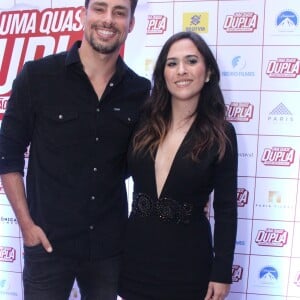 Cauã Reymond conta como surgiu parceria com Tatá Werneck no cinema: 'Queria fazer um filme de dupla, uma comédia de humor ácido, e comentei isso com a produtora do filme, a Bianca Velar. A gente já havia trabalhado junto em 'Reza Lenda', e ela com a Tatá em 'TOC', e ela deu a ideia de fazer essa dupla com a Tatá'