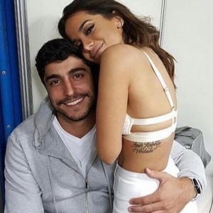 Anitta lamentou a distância do marido, Thiago Magalhães, em seu Instagram, nesta quarta-feira, 11 de julho de 2018. Veja abaixo!