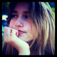 Sasha Meneghel, filha de Xuxa e Luciano Szafir, faz 16 anos longe dos holofotes