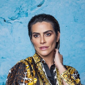 Sobre o penteado wet hair, Cleo revela que a produção é feita por ela