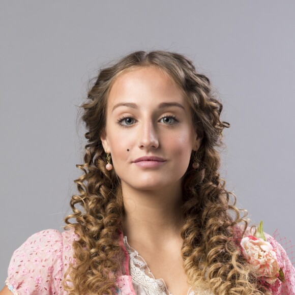 Lídia (Bruna Griphao) é pedida em casamento por Randolfo (Miguel Romulo) nos próximos capítulos da novela 'Orgulho e Paixão'