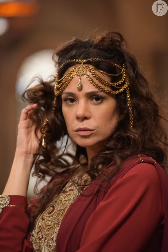 Herodíade (Vanessa Gerbelli) é ambiciosa e manipuladora. Vai provocar a morte de João Batista (Iano Salomão), na novela 'Jesus'