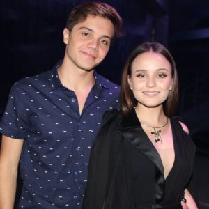 Larissa Manoela marcou o namorado, Leo Cidade, ao exibir joia com diamantes em seu perfil no Instagram