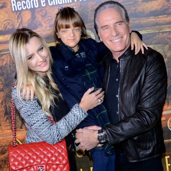 'Filhinhas da Rafa! Minhas netinhas lindas', escreveu Roberto Justus