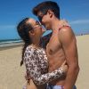 Namorado de Larissa Manoela, Leo Cidade trocou carinhos com a atriz em aeroporto e compartilhou vídeo no Instagram nesta sexta-feira, dia 20 de julho de 2018