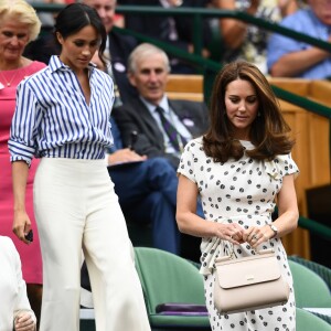 Meghan Markle é fã de looks com calça, como o usado por ela no torneio de Wimbledon