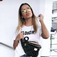 Polêmica fashion: a pochete de Anitta é Louis Vuitton