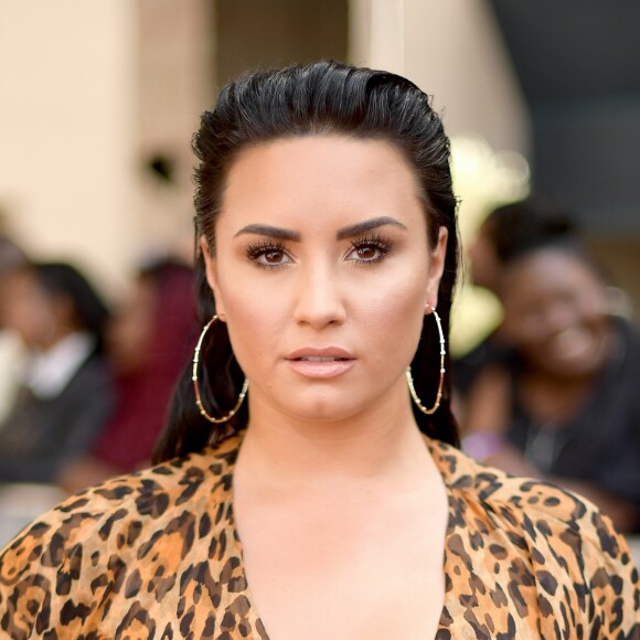Representantes de Demi Lovato afirmaram que o show dela no Canadá no dia 29 deste mês foi cancelado