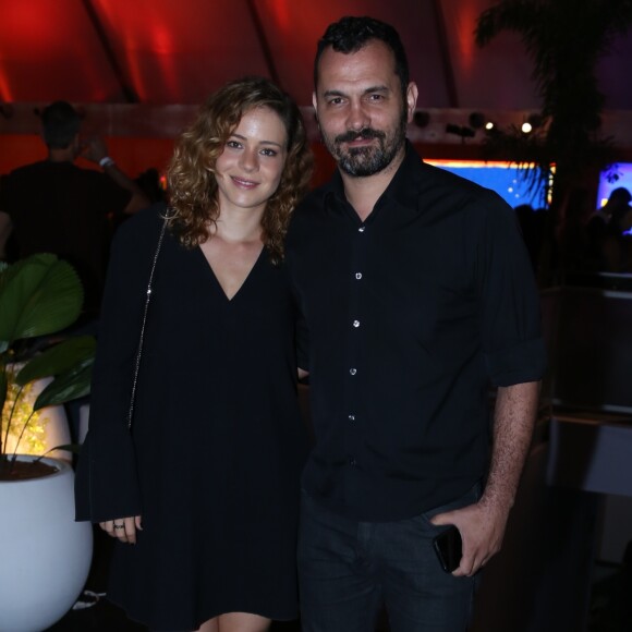 Casada com Alê Youssef, Leandra Leal está à frente do Teatro Rival Petrobrás, no Centro do Rio de Janeiro, há dois anos e meio