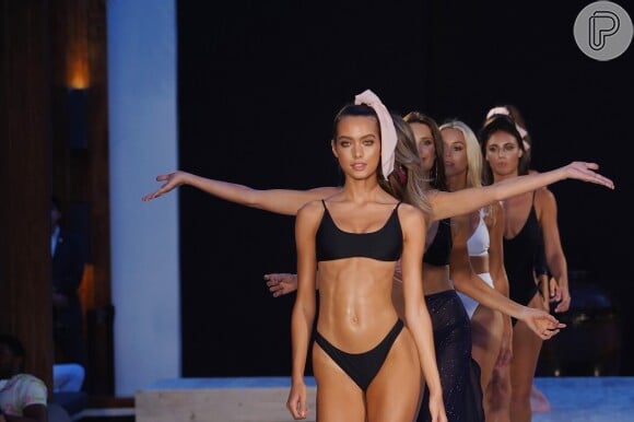 Na Miami Fashion Week, semanada de moda especializada em moda praia, a peça foi hit 