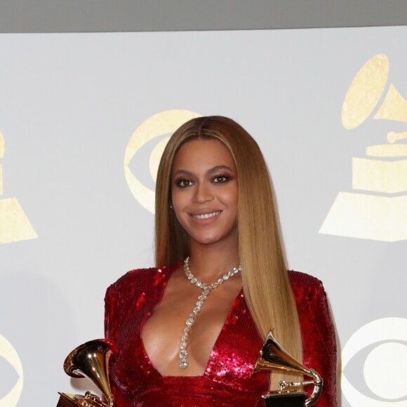 Beyoncé já saiu na Vogue antes, em 2015, com cliques de Mário Testino