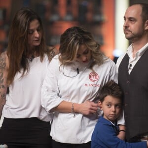 Na final do 'MasterChef Brasil', Maria Antônia recebeu o apoio dos familiares