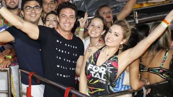 Jéssica Mueller engata relação com DJ e assume romance em viagem a Fortaleza