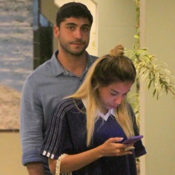 Anitta se irritou com pegadinha do marido, Thiago Magalhães, em viagem ao Chile