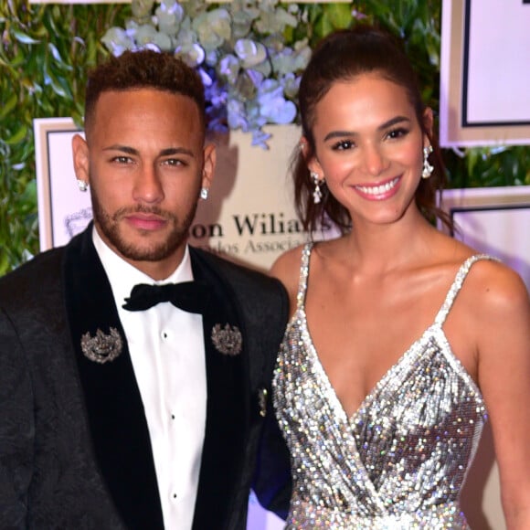 Após viagem à Grécia, Bruna Marquezine reencontrou Neymar em Paris