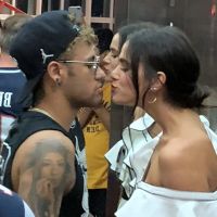 Após viagem à Grécia, Bruna Marquezine 'mata' saudades de Neymar em Paris