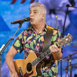 Lulu Santos agradece repercussão positiva: 'A gente tá chorando de emoção, chorando de alegria, obrigado por viver com a gente isso que é tão importante para nós'