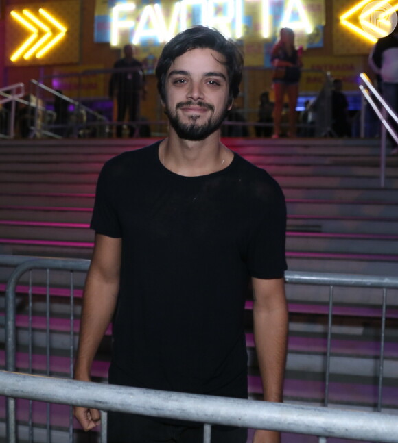 Rodrigo Simas marcou presença na festa da promoter Carol Sampaio nesta sexta-feira, 10 de agosto de 2018