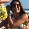 Anitta curtiu a tarde de sol junto do amigo Glaucio David em uma praia do Rio de Janeiro nesta terça-feira, dia 14 de agosto de 2018