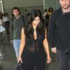 Kim Kardashian é flagrada ao desembarcar no Rio de Janeiro para curtir o Carnaval, nesta sexta-feira, 8 de fevereiro de 2013