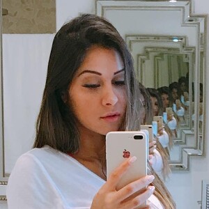 Mayra Cardi foi criticada na web após exibir barriga de gravidez