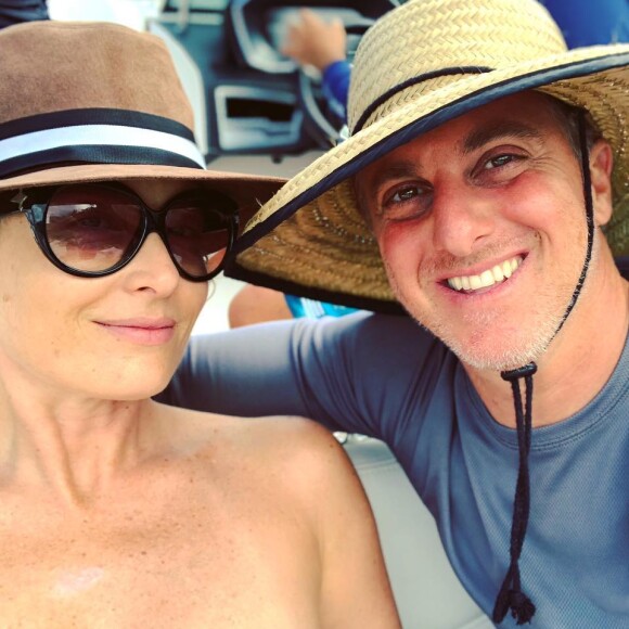 Angélica e Luciano Huck compartilharam fotos da viagem de férias no Instagram
