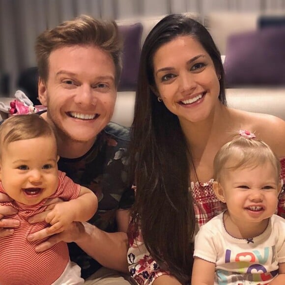 Thais Fersoza compartilha a rotina com os filhos, Melinda e Teodoro, nas redes sociais