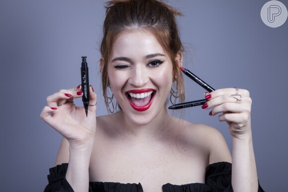 Ana Clara lançou linha de maquiagem em parceria com a marca Miss Pink