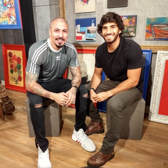 Hugo Moura foi entrevistado pelo ex-BBB Fernando Medeiros