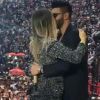 Andressa Suita e Gusttavo Lima trocaram beijo no palco do show em Barretos, neste domingo, 26 de agosto de 2018