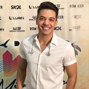 Wesley Safadão mudou a alimentação por causa do tratamento de hérnia de disco