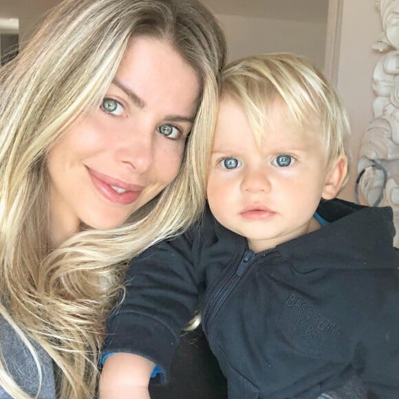 Filho de Karina Bacchi, Enrico completou 1 ano em agosto de 2018