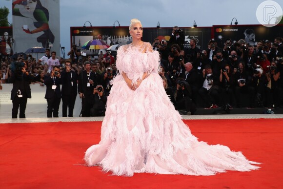 Lady Gaga é a protagonista do filme 'Nasce uma Estrela', cuja premiére no Festival de Veneza aconteceu nesta sexta-feira (31)