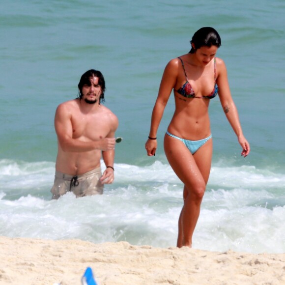 Bruno Gissoni e Yanna Lavigne se casaram no dia do batizado de Madalena