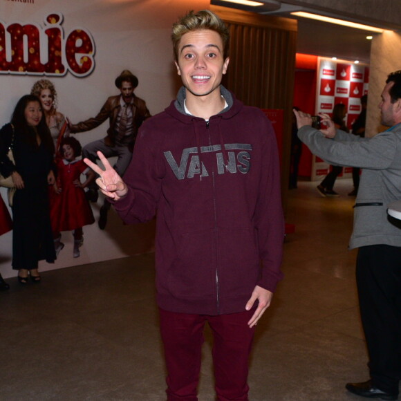 'Tá aí a obra de arte, todo loirinho', disse Leo Cidade