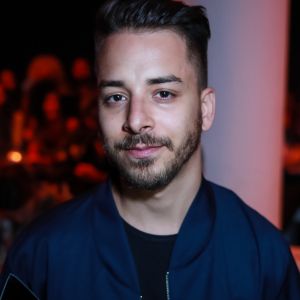 Junior Lima exibiu os primeiros passos do filho, Otto, no Instagram, nesta quinta-feira, 6 de setembro de 2018