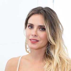 'Eu não fiz nada, apenas acordei com a cara inchadinha', explicou Carolina Dieckmann