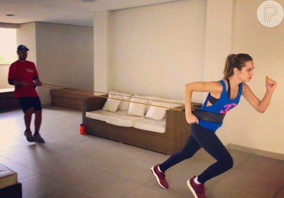 Juliana Paiva é ativa em sua rotina de exercícios físicos
