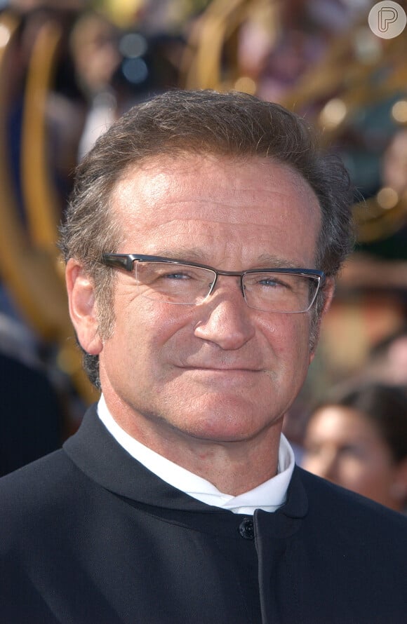 'Robin Williams tratava da depressão, e foi visto pela última vez por sua mulher por volta das 22h, quando ela se recolheu para dormir. Ela saiu de manhã e não o viu', disse o legista