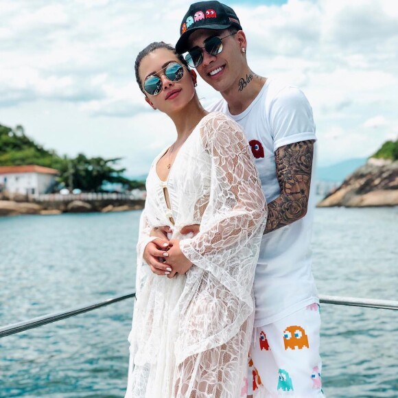 Flavia Pavanelli e Kevinho confirmaram recentemente a volta do namoro