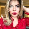 Marilia Mendonça compartilhas sequência de selfie com caras e bocas no Instagram