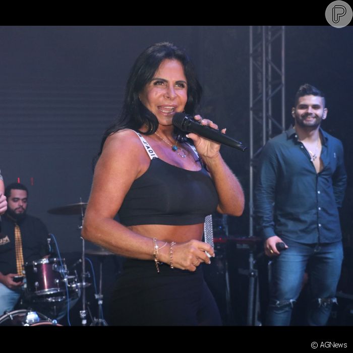 Gretchen Se Apresentou Na Festa De 1 Milhão De Inscritos No Canal De Antonia Fontenelle Purepeople 6310