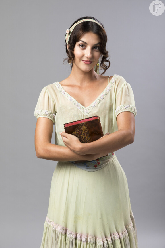 Cecília (Anajú Dorigon) escapa de ser morta por Josephine (Christine Fernandes) nos últimos capítulos da novela 'Orgulho e Paixão'