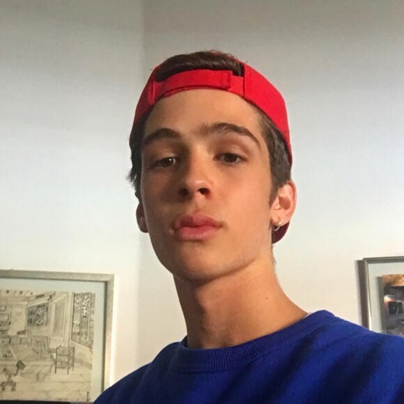 'Ainda vamos viver muita coisa louca juntos porque eu e você, gatinha, temos a famosa química', escreveu João Guilherme Ávila