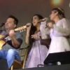 Camilla Camargo cantou 'É o Amor' com a irmã, Wanessa Camargo, na festa após o casamento com o diretor Leonardo Lessa