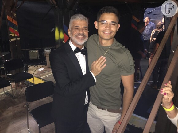 Lulu Santos posou com namorado na final do 'The Voice Brasil' nesta quinta-feira, 27 de setembro de 2018