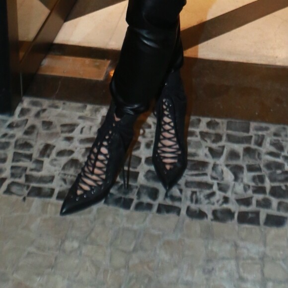 'Eu não parei até agora, eu não consegui agradecer todas as mensagens que eu recebi de muito carinho, que estão lindas. Mas quero deixar aqui o meu agradecimento, o meu beijo e o meu amor', disse Cleo em seu Instagram