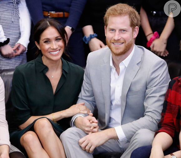 Meghan Markle e príncipe Harry anunciaram que esperam o primeiro filho
