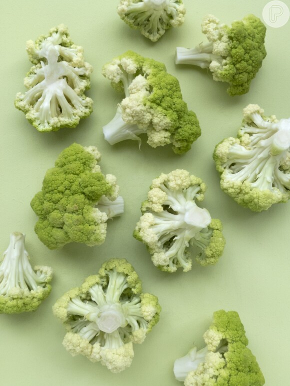 O brócolis é um dos maiores inimigos das células cancerígenas, e isso porque ele é fonte de antioxidantes poderosíssimos